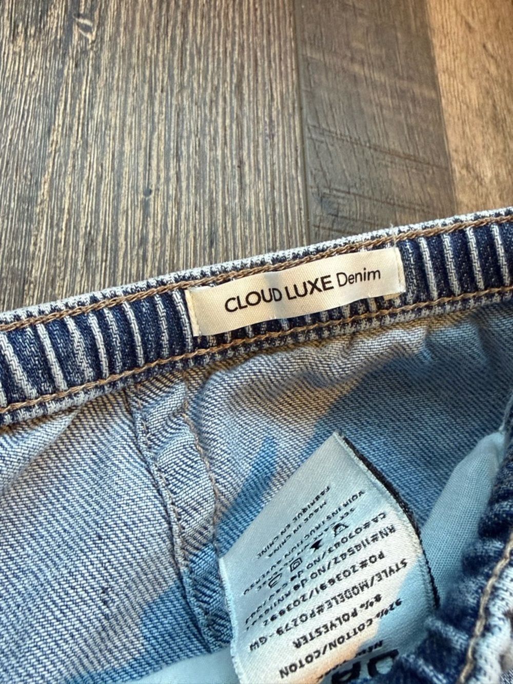 Oat New York Light Blue Cropped Wide-Leg Jeans - Picture 3 of 9
